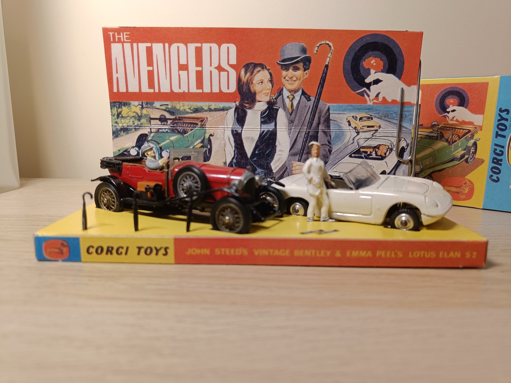 Gift Set 40 The Avengers (10) – Corgi Toys
