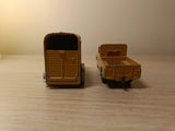 Gift Set 2 Land Rover and Pony Trailer in fawn (3)