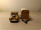Gift Set 2 Land Rover and Pony Trailer in fawn (4)