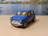 204 Morris Mini Minor in mid-blue with silver base Whizzwheels (2)