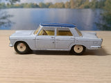 217 Fiat 1800 in blue and dark blue