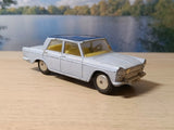 217 Fiat 1800 in blue and dark blue