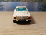 393 Mercedes-Benz 350SL in white