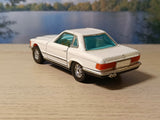 393 Mercedes-Benz 350SL in white