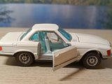 393 Mercedes-Benz 350SL in white