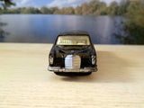230 Mercedes-Benz 220SE in black