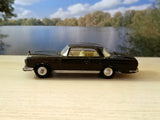 230 Mercedes-Benz 220SE in black