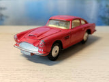 218 Aston Martin DB4