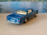 253 Mercedes-Benz 220SE in metallic blue