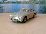 Corgi Toys 270 James Bond Aston Martin *first issue*