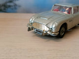 Corgi Toys 270 James Bond Aston Martin *first issue*