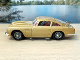 R261 James Bond Aston Martin *matt gold issue* (rare Model Club Issue)