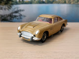 R261 James Bond Aston Martin *matt gold issue* (rare Model Club Issue)