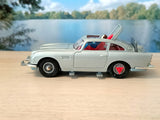 R270 James Bond Aston Martin *silver grille issue* (Model Club Issue)