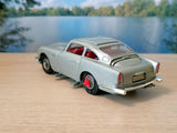 R270 James Bond Aston Martin *silver grille issue* (Model Club Issue)