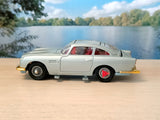 R270 James Bond Aston Martin *gold grille issue* (Model Club Issue)