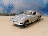 310 Chevrolet Sting Ray in silver (Auto-Pilen copy)
