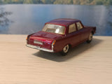 252 Rover 2000 in maroon