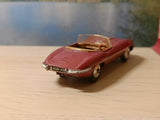 307 Jaguar E type in plum red