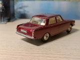252 Rover 2000 in maroon