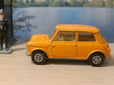 204  Morris Mini-Minor in orange