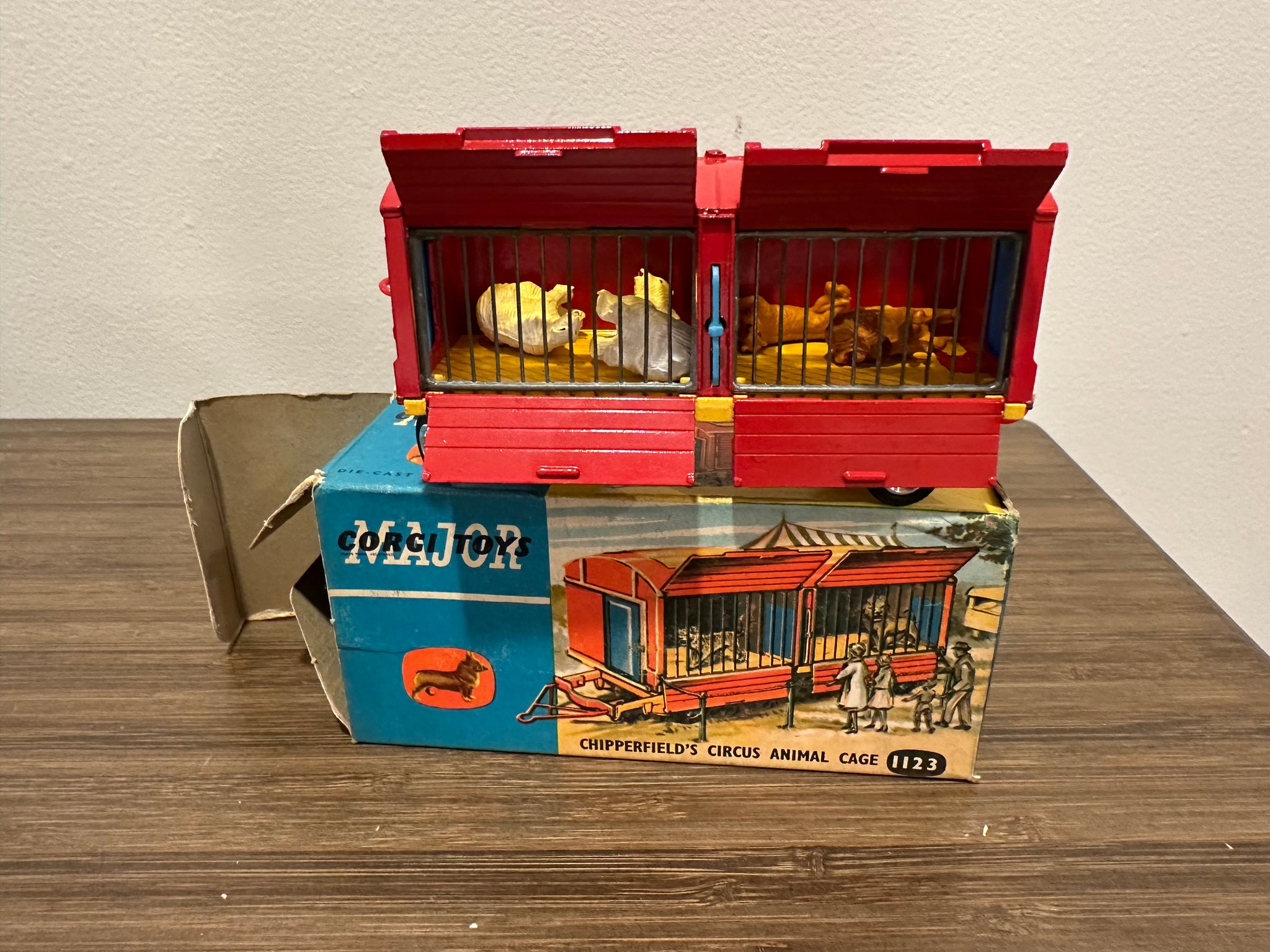 Chipperfields Circus – Corgi Toys