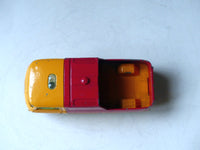 465 Commer Pick-up yellow / red