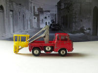 Gift Set 14 Hydraulic Tower Wagon (rare late edition)