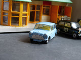 226 Morris Mini Minor pale blue, yellow interior