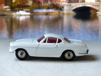 228 Volvo P1800 (repainted)