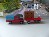 Gift Set 19 Chipperfields Land Rover with Elephant Trailer