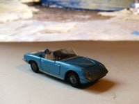 318 Lotus Elan S2 in silver-blue with cast wheels