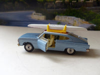 263 Rambler Marlin with roof rack and kayak