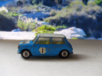 227 Morris Mini-Cooper in blue / white, scarce version (16)