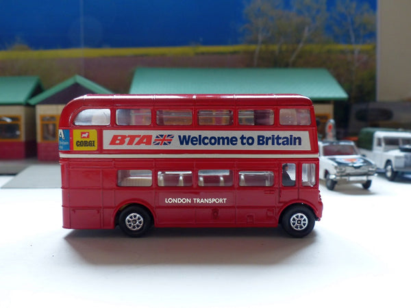 469 AEC London Routemaster Bus with original box