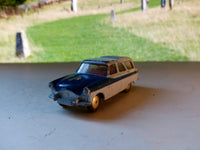 424 Ford Zephyr Estate