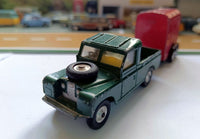 Gift Set 2 Land Rover and Pony Trailer (late edition) (2)