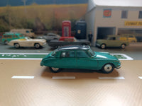 210 Citroen DS19 in metallic green and black