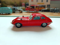 374 Jaguar E Type 4.2 in red