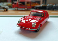 374 Jaguar E Type 4.2 in red