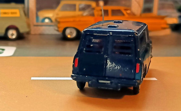 MORRIS MINI VAN POLICE AYSHIRE CONSTABULARY CORGI VANGUARDS VA01419 143 080577014198 MORRIS MINI VAN POLICE AYSHIRE CONSTABULARY CORGI VANGUARDS VA01419 143 080577014198
