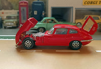 374 Jaguar E Type 4.2 in red