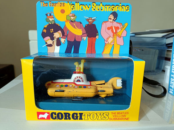 803 The Beatles' Yellow Submarine – Corgi Toys