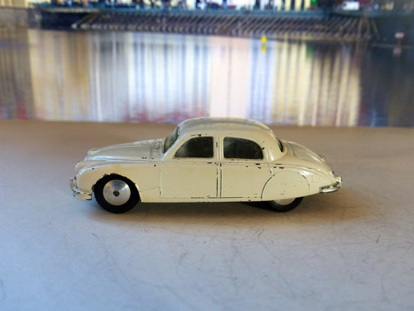 208 Jaguar 2.4 Litre with original box