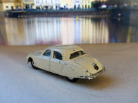 208 Jaguar 2.4 Litre with original box
