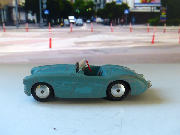 300 Austin Healey in blue