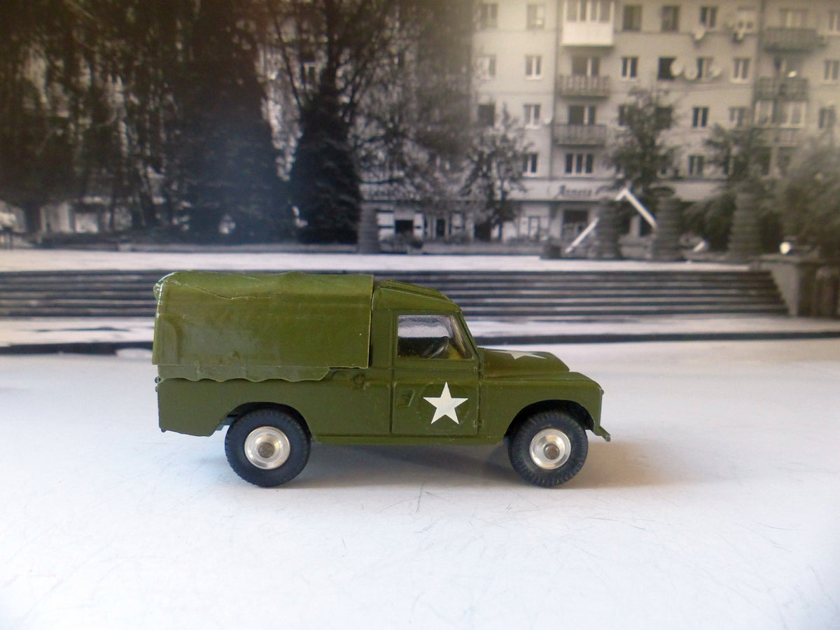 Corgi Toys 357 Land-Rover Weapons carrier Very Near Mint