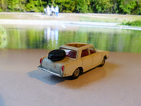 275 Rover 2000TC in white