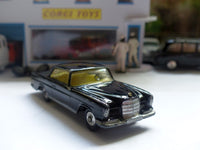 230 Mercedes-Benz 220SE black