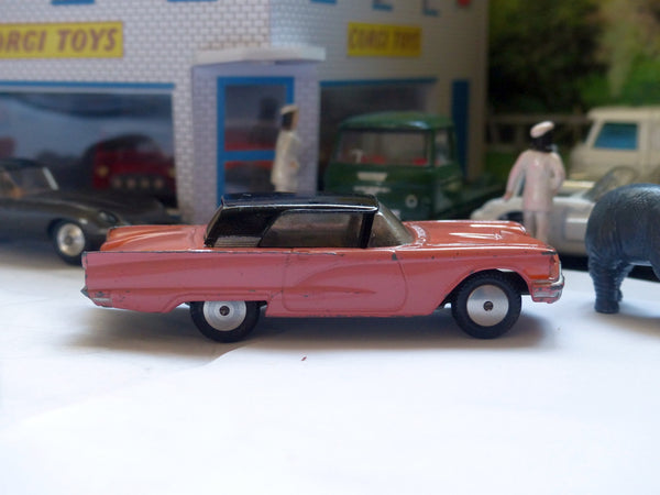 214M Ford Thunderbird (1)
